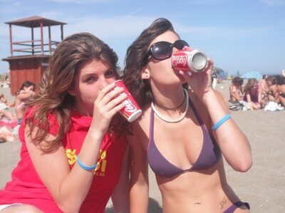 Изображение помечено: Skinny, Beach, Bikini, Brunette, Caterina, Italian, 2 girls, Cute, Sexy Wallpaper, Tattoo, Tummy