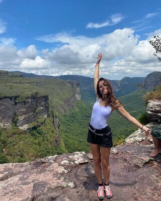 Изображение помечено: Skinny, Brunette, Caterina, Cute, Legs, Nature, Safe for work