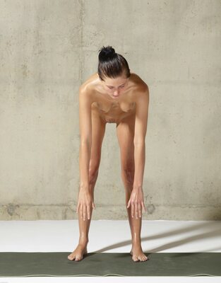Изображение помечено: Skinny, Brunette, Czech, Feet, Fitness - Part one, Hegre Art, Legs, Tereza, Cute, Small Tits