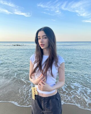 Изображение помечено: Skinny, Brunette, Dasha Taran, Beach, Cute, Russian, Safe for work