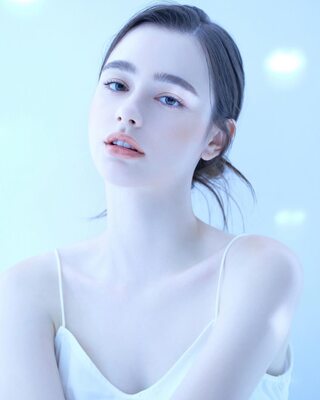 Изображение помечено: Skinny, Brunette, Dasha Taran, Cute, Eyes, Mouth, Russian, Safe for work