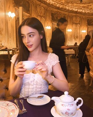 Изображение помечено: Skinny, Brunette, Dasha Taran, Cute, Eyes, Russian, Safe for work