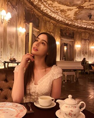 Изображение помечено: Skinny, Brunette, Dasha Taran, Cute, Eyes, Russian, Safe for work