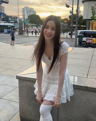 Изображение помечено: Skinny, Brunette, Dasha Taran, Cute, Russian, Safe for work, Smiling
