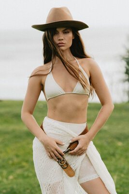 Изображение помечено: Skinny, Brunette, Eyes, Hat, Russian, Veronika Safronenko - Vero Hanberg - verohanberg, Cute