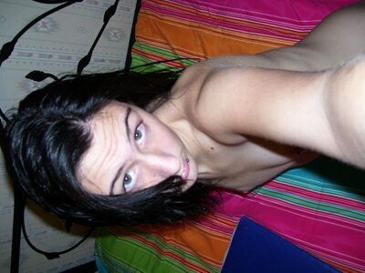Изображение помечено: Skinny, Brunette, Eyes, Piercing, Selfie, Sexy Wallpaper, Flat chested, Small Tits