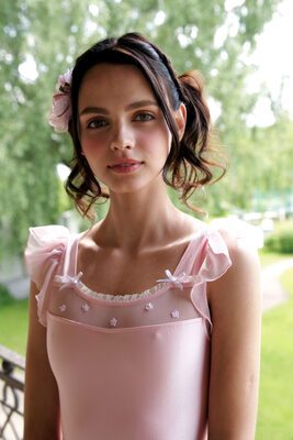 Изображение помечено: Skinny, Brunette, Eyes, What is her name, Cute, Small Tits