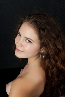 Изображение помечено: Skinny, Brunette, Fekete Fal, Norma Joel - Renata L - Nastya N, Rylsky Art, Boobs, Cute, Eyes, Face, Smiling, Ukrainian