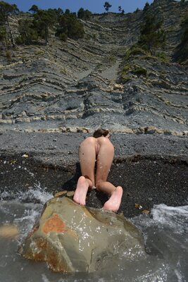 Изображение помечено: Skinny, Brunette, Foxy Di - Nensi B - Medina U, MET Art, Mikhail Paramonov - Paromov, Nature, Nyuso, Russian