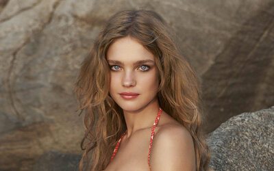 Изображение помечено: Skinny, Brunette, Natalia Vodianova, Celebrity - Star, Cute, Eyes, Face, Russian, Sexy Wallpaper