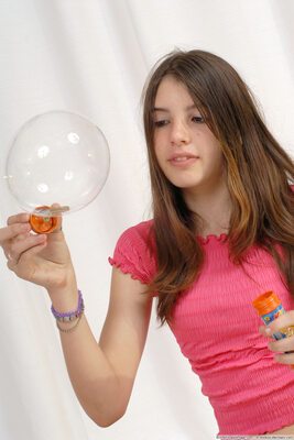 Изображение помечено: Skinny, Brunette, Roberta, WeAreLittleStars.com, Cute