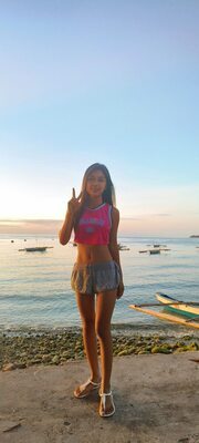 Изображение помечено: Skinny, Brunette, Shein28, Beach, Cute, Feet, Filipina, Legs, Smiling, Tummy