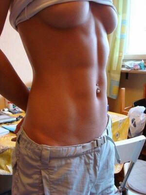 Изображение помечено: Tummy, Fit, Piercing